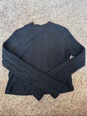 No Boundaries Black Ribbed Crewneck Sweater